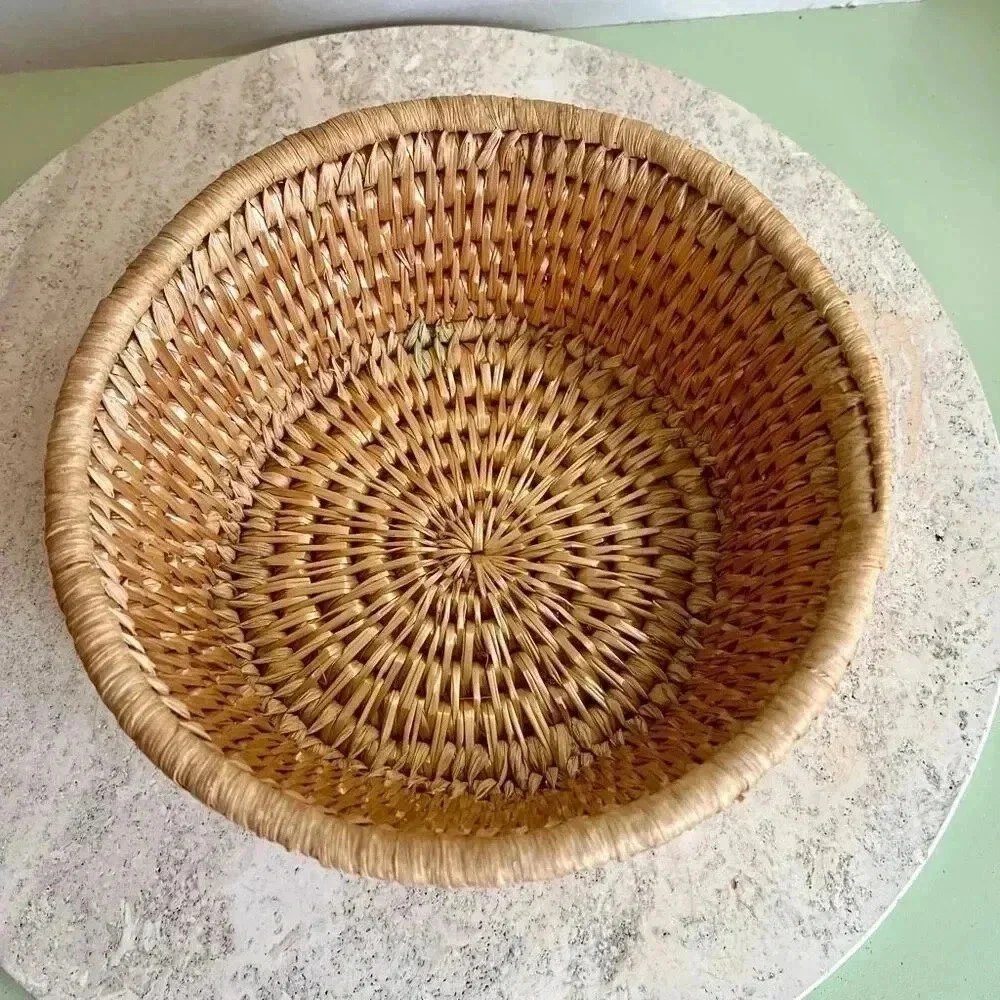 Vintage Handmade Hand Woven Weave Large Basket‎ Bowl Round Tan  9.5 x 4